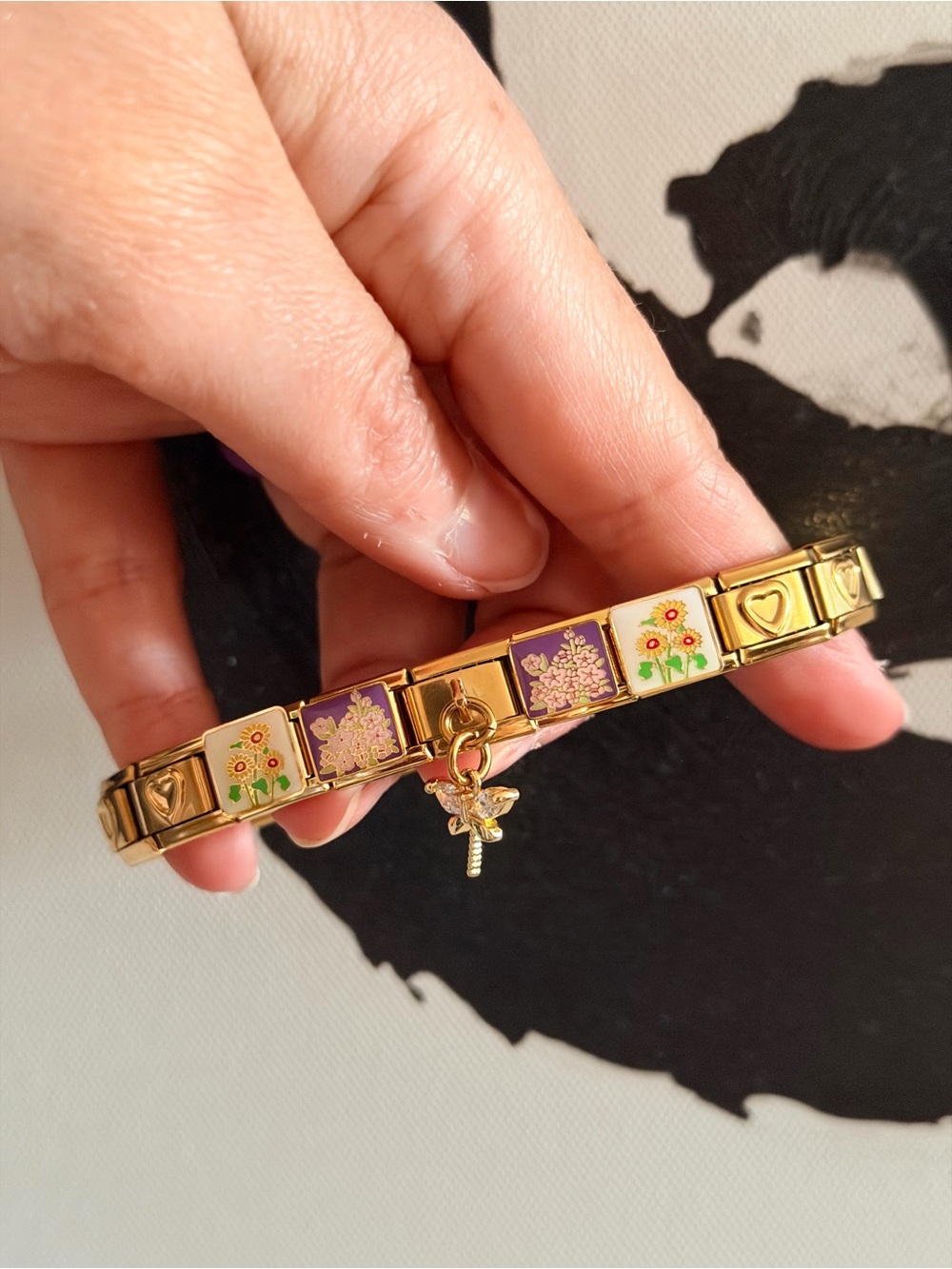 Dragonfly & Wildflower Italian Charm Bracelet | 18-Link Gold Tone